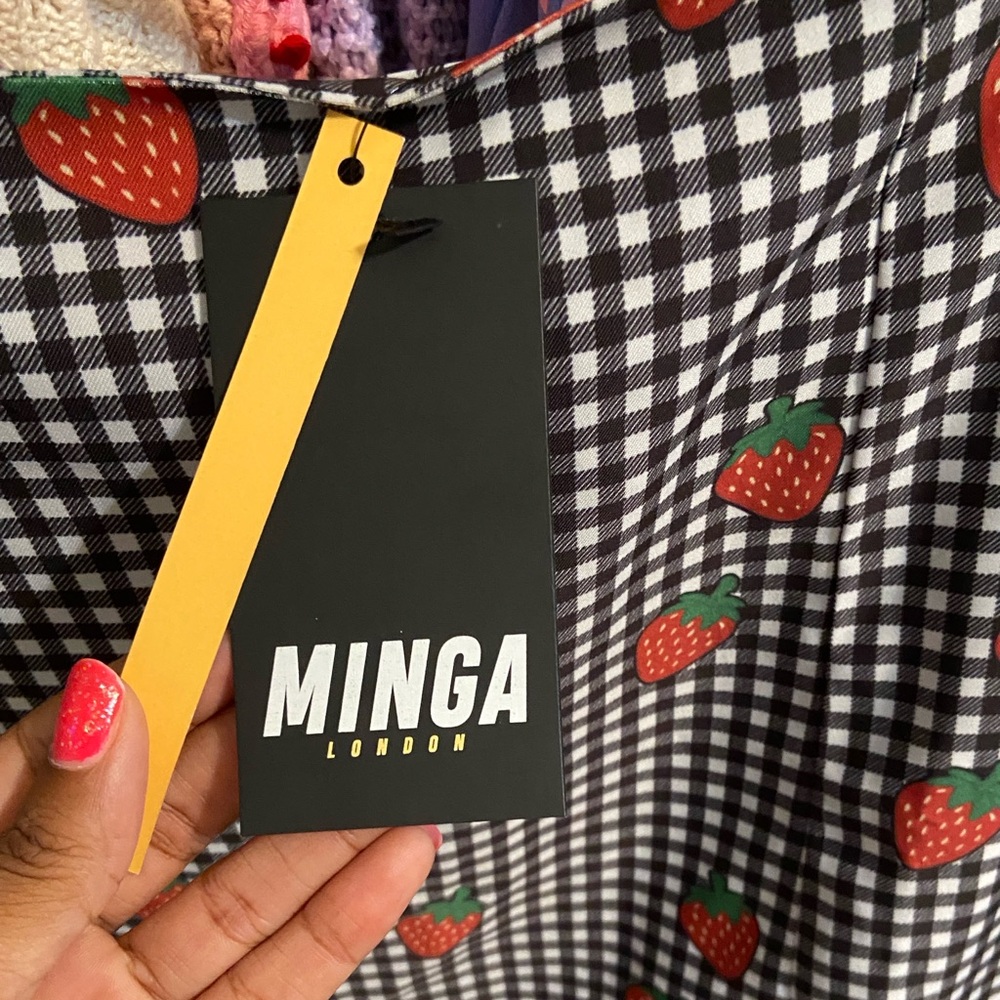 NWT Minga London Strawberry Gingham Skirt - Picture 3 of 5